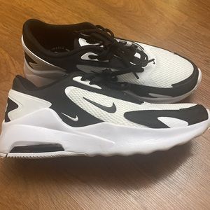 Women’s Nike Air Bolt Max CU4152-101 Size 8.5